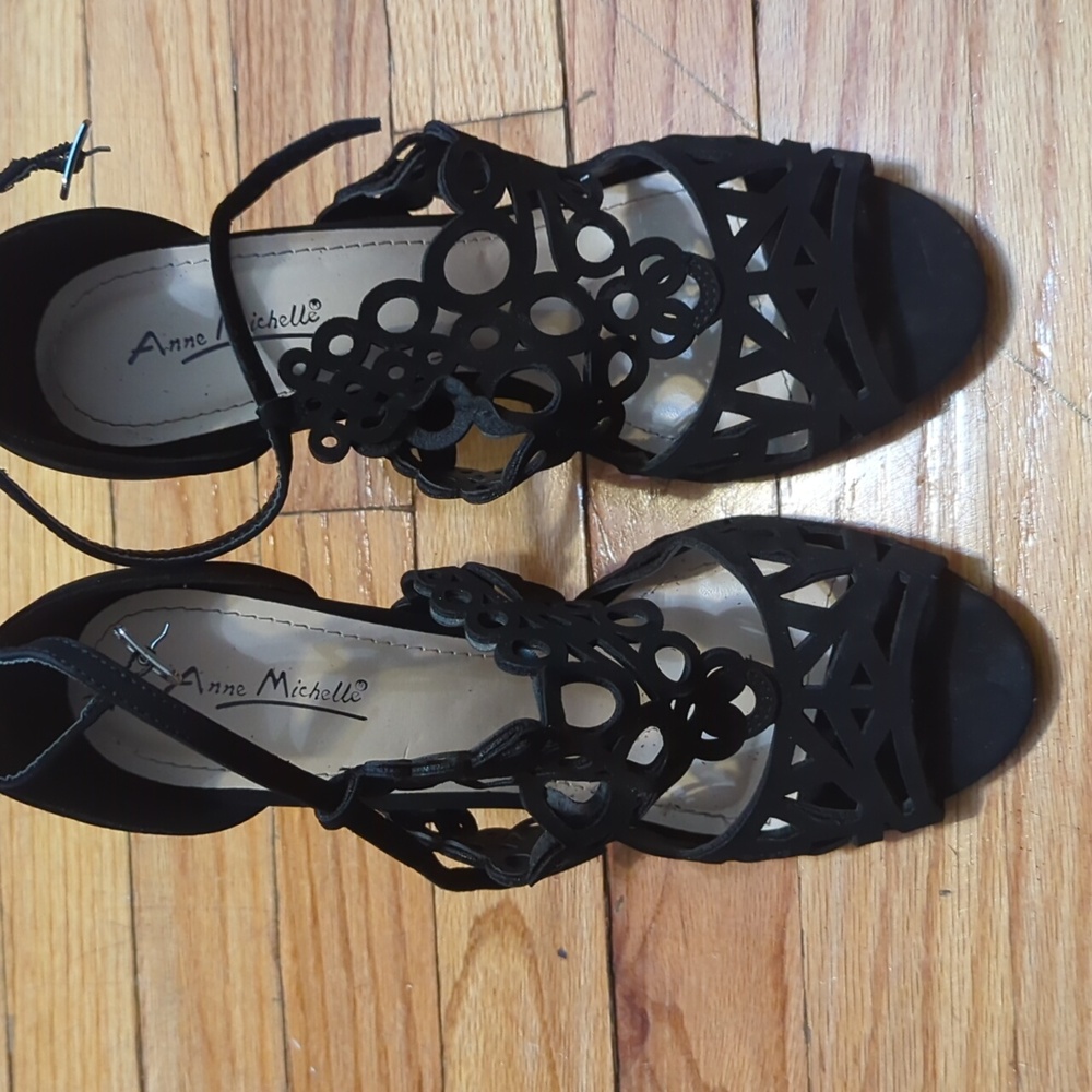 Anne Michelle Black Lazer cutout high heel sandals sz 9
